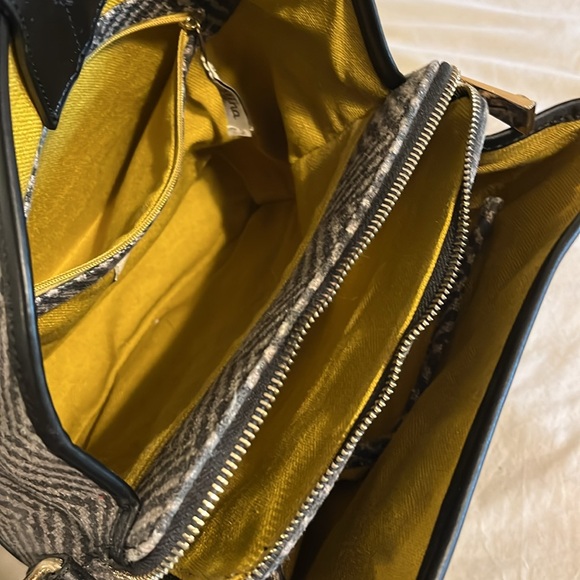 Spartina purse mint condition with 36”shoulder strap - Picture 3 of 4